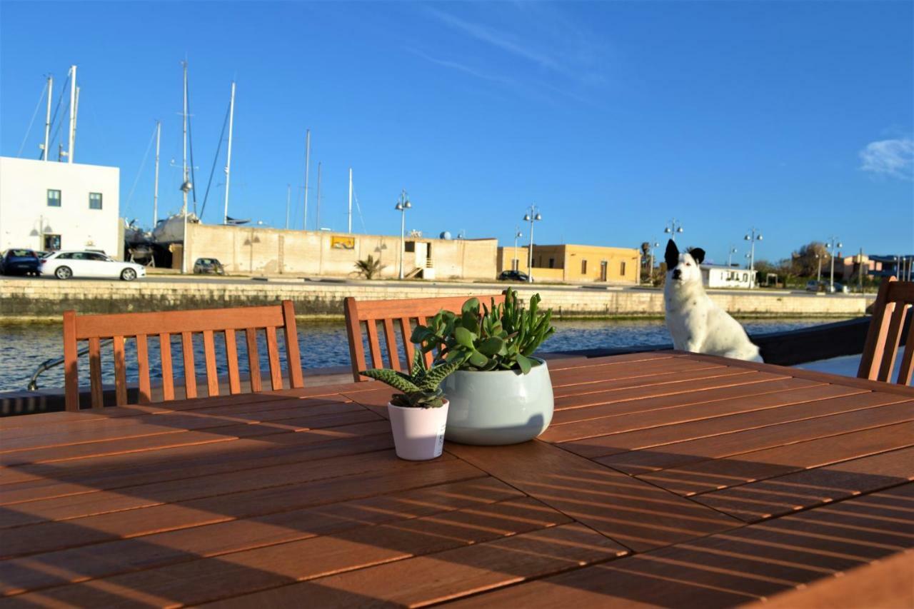Pillirina House-Boat Hotel Marzamemi Exterior photo