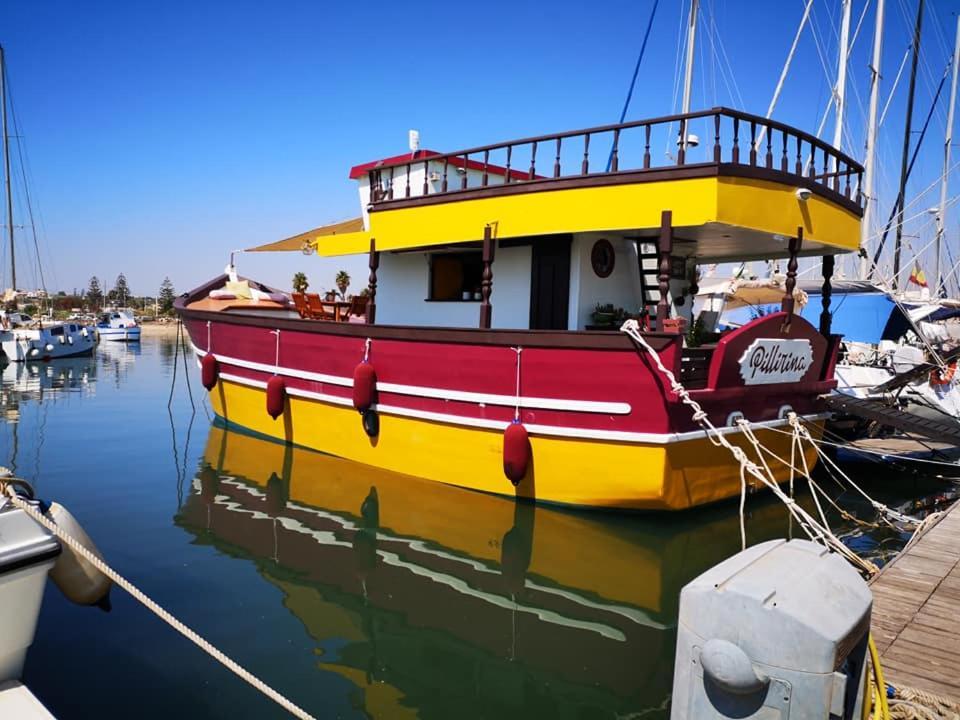 Pillirina House-Boat Hotel Marzamemi Exterior photo